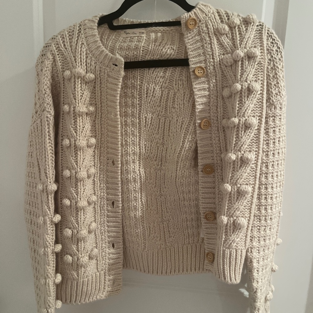 Button up sweater size 12-14y